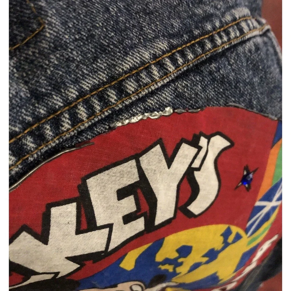 Vtg Levis Trucker Jacket Men's‎ M Blue Denim 70507-4890 Mickey Mouse World Tour